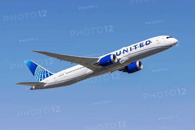 A United Airlines Boeing 787-9 Dreamliner aircraft with license plate N27997 at Frankfurt Airport, Germany