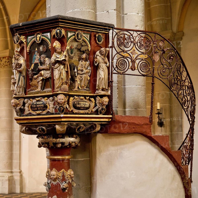 Interior photo with sandstone pulpit of St Castor's Basilica, also known as Kastorkirche, Old Town, Koblenz, Rhineland-Palatinate, Germany