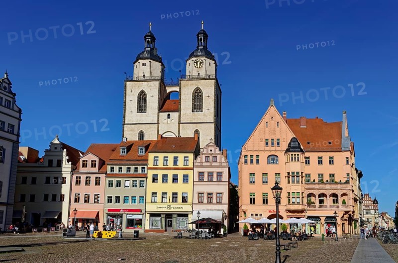 The town church of St. Marien in Wittenberg is a UNESCO World Heritage Site. In front of that, the market square. Luther city Wittenberg, Saxony-Anhalt, Germany