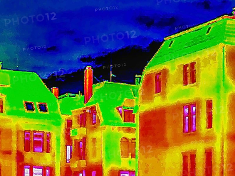 Thermal image or thermography, symbolic photo, interpolated. The photo shows areas of heat loss in a building. Stuttgart, Baden-Württemberg, Germany