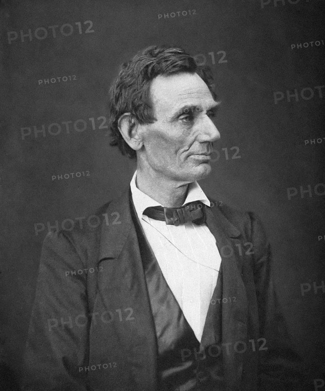 Portrait of Abraham Lincoln without beard. Rare. 1860, USA Abraham Lincoln (1809 - 1865) was an American politician and the 16th President of the United States of America. He is considered one of the most important presidents ever. He laid the foundations for the abolition of slavery, which led to the American Civil War, which the northern states won under his leadership. He also modernised the country and laid the foundations for its subsequent rise to world power. He was the first US president of the Republican Party and the first American president to be assassinated