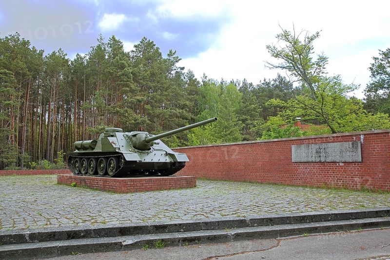 Battle tank, memorial and woman's concentration camp, liberation by the Red Army, Nazi era, fascism, concentration camp, memorial, Ravensbrück, Fürstenberg-Havel, Brandenburg, Germany