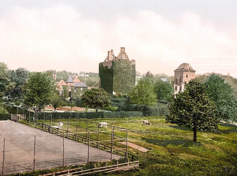 Dean Castle, also Kilmarnock Castle, in Dean Castle Country Park near Kilmarnock, East Ayrshire, Scotland, Historic, c. 1900, digitally restored reproduction after an original from the 19th century Dean Castle, also Kilmarnock Castle, in Dean Castle Country Park near Kilmarnock, Scotland, Historic, c. 1900, digitally restored reproduction after an original from the 19th century