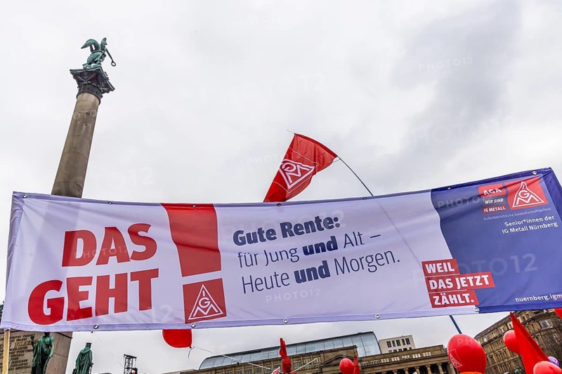 Day of action organised by IG Metall in Stuttgart. Metalworkers rally to fight for the future of industrial jobs. Their demands: Employers should stop cutting jobs and refrain from site closures and relocations. The union is expecting 25, 000 participants. Stuttgart, Baden-Württemberg, Germany
