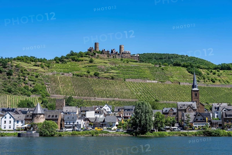 The town of Alken, on the Moselle, ruins of Thurant Castle, Rhein-Mosel municipality, in the Mayen-Koblenz district, Rhineland-Palatinate, Germany
