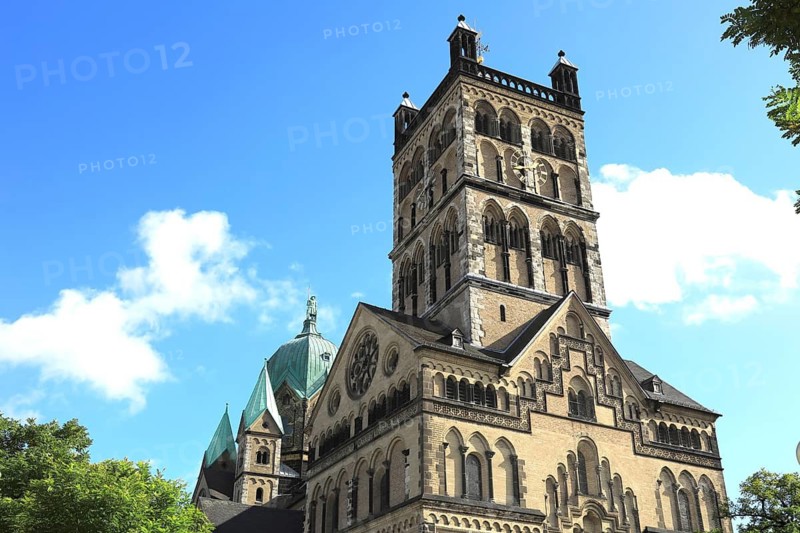 Quirinus Minster, church in the Rhenish transitional style, landmark of the town of Neuss, Neuss, Rhine district of Neuss, North Rhine-Westphalia, Germany