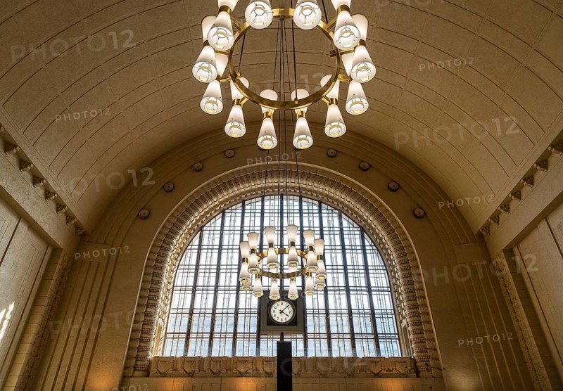 Hall with chandeliers, Helsinki Central Station or Helsingin päärautatieasema, Finland