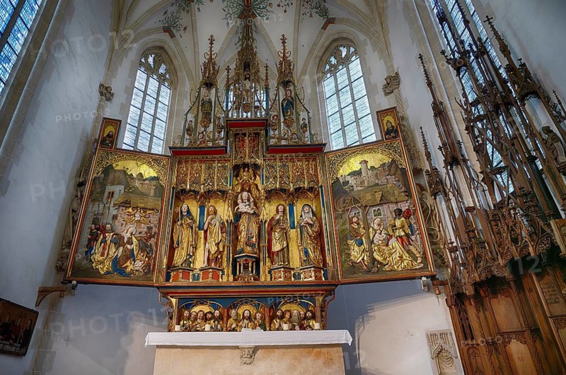 Interior view, high altar, shrine and predella, chancel with movable pair of double wings suitable for the festivals of the church year, Ulm school, choir room, monastery church, Blaubeuren Abbey, Swabian Jura, Baden-Württemberg, Germany