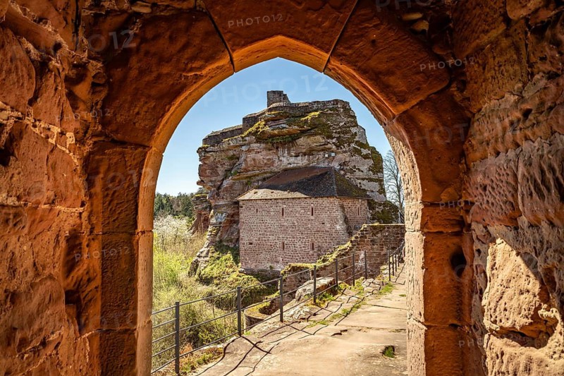Gate in the Dahner castle group consisting of the castles Altdahn, Grafendahn and Tanstein in Dahn, Rhineland-Palatinate, Germany