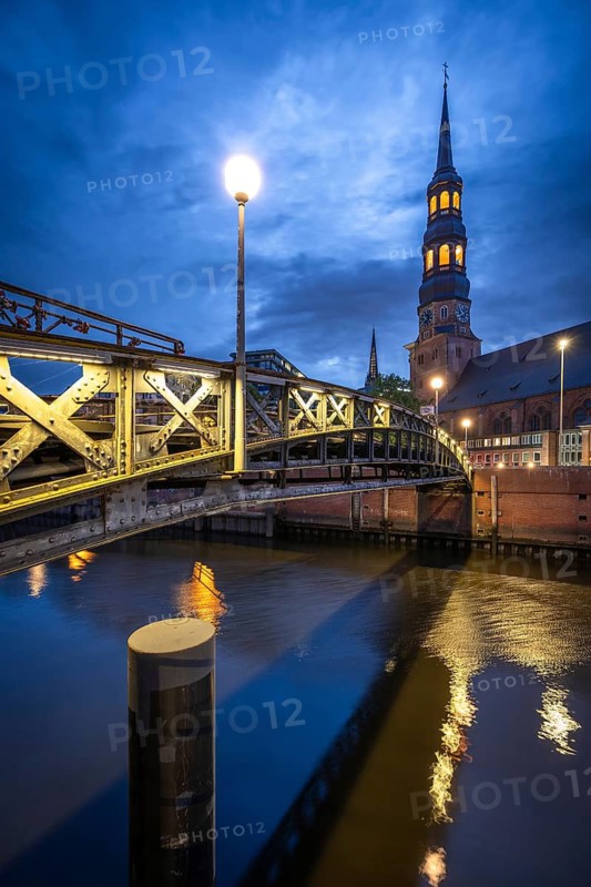St. Katharinen's main church with Maiden Bridge at the Blue Hour at Zollkonal, Hamburg, Germany