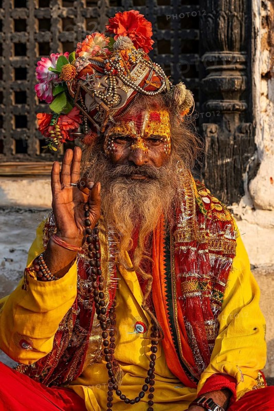 Sadhu with painted face, mendicant, wandering ascetic, holy man, Hinduism, Pashupatinath, Kathmandu, Nepal