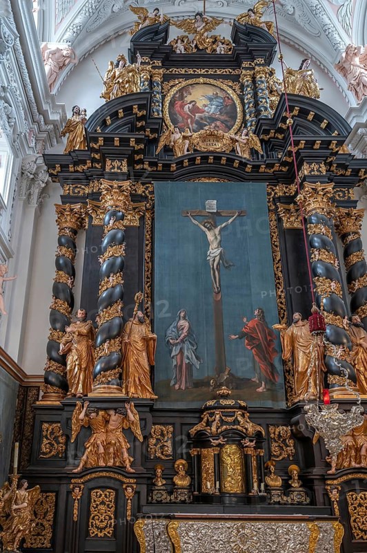 Altar room with fasting cloth from 1697 by Carl Reslfeld, at the high altar, parish church of the Assumption of Mary, the church is Baroque architecture of the 17th century, Garsten, Upper Austria