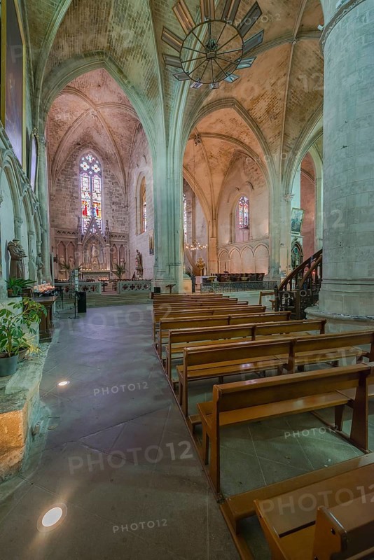 Interior of the collegiate church, Elise Collegiale in Saint Émilion, France