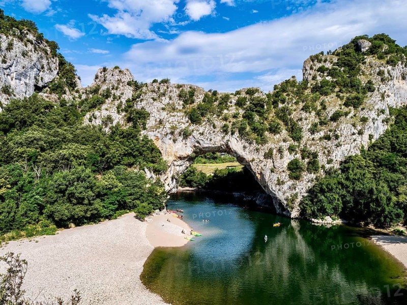 Pont d'Arc, Ardèche, Vallon-Pont-d'Arc, Rhone-Alpes, France