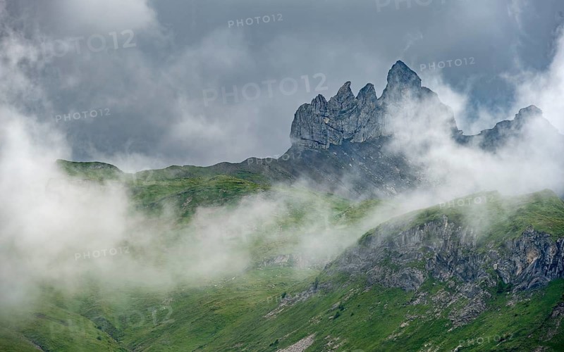 Dramatic mountain landscape with clouds, rocky jagged mountain peaks Lobhörner, near Suls-Lobhornhütte, Bernese Alps, Bernese Oberland, Switzerland
