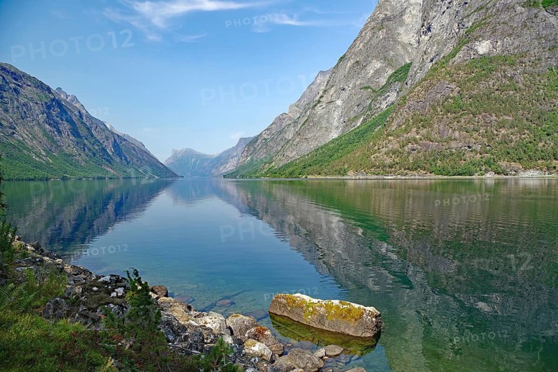 Tranquil lake in a landscape surrounded by high mountains, Eikesdalen, Eikesdalvatnet, Aursjövegen, More og Romsdal, Norway