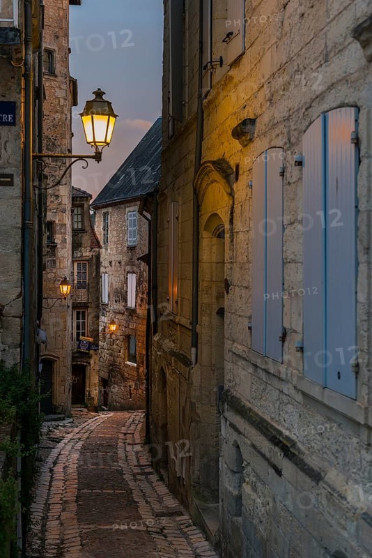 Evening in an old town alley in Pèrigueux, Dordogne, France