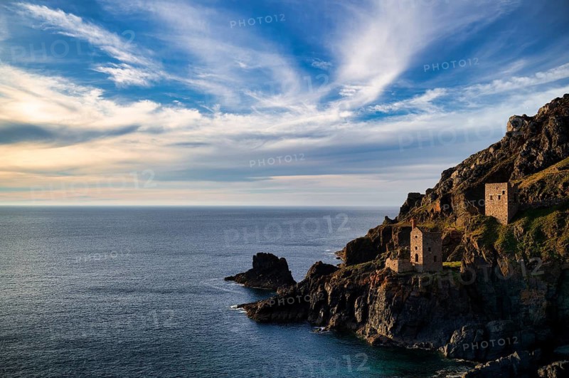Ruin, Crown Mine Engine Houses, Botallack Tin Mine, Tin Mine, Tin Mine, Mining, Pendeen, Trewellard near St Just in Penwith, Coast, Cliffs, Evening, Cornwall, England, Great Britain, Great Britain