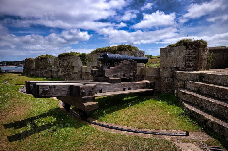 Battery, cannon on swivel gun, St Mawes, Cornwall, England, Great Britain, Great Britain
