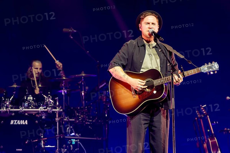 Johannes Oerding, concert at the start of the tour in the Rudolf-Weber Arena, Oberhausen, 10.04.2026