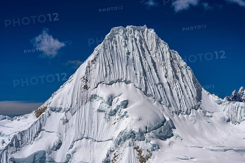Alpamayo, southwest face, 5947 m, with the title of most beautiful mountain in the world, Cordillera Blanca, Huascaran National Park, northern Peru, Peru, South America