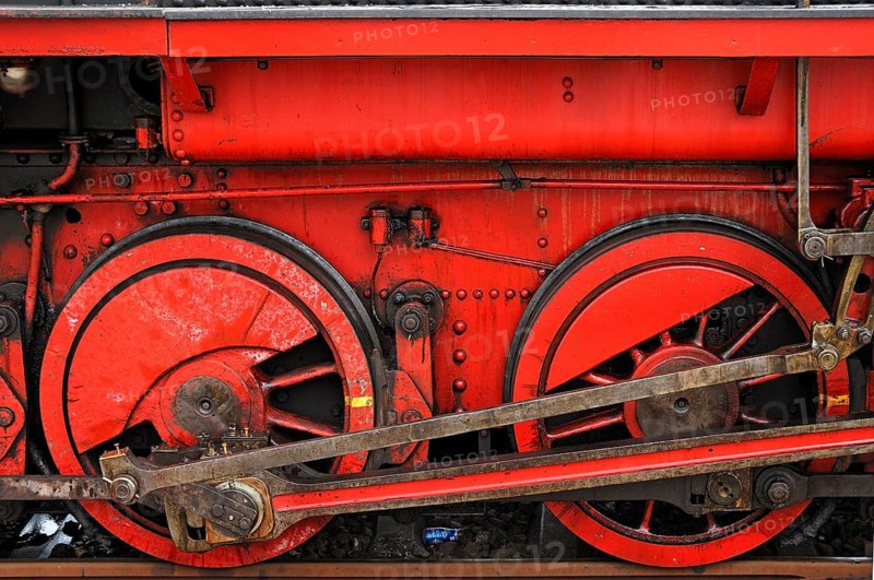 Drive wheels of the ELNA 6 four-coupler superheated steam locomotive from 1930, still in use today in Ebermannstadt, Upper Franconia, Germany