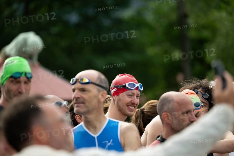 Athletes, participants in front of the start, Tegernsee Triathlon, Tegernsee, Upper Bavaria, Bavaria, Germany