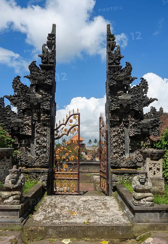 Candi bentar, or split gateway, Pura Kehen, Cempaga, Bangli Regency, Bali, Indonesia. Established at least in the 13th-century, Pura Kehen was the royal temple of the Bangli Kingdom, now the Regency of Bangli. the word Kehen is derived from the Balinese word keren which means flame