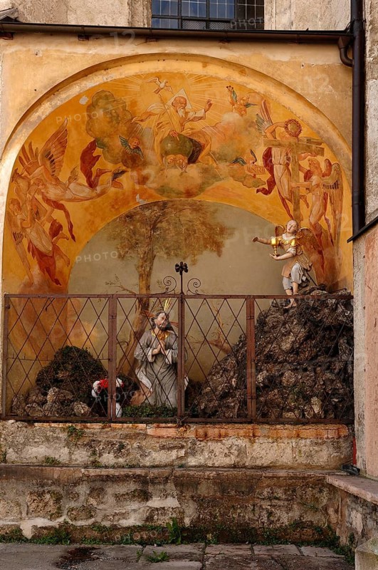 Andachtsgrotte an der parish church St. Jakob, Stadtplatz, Burghausen, Upper Bavaria, Germany