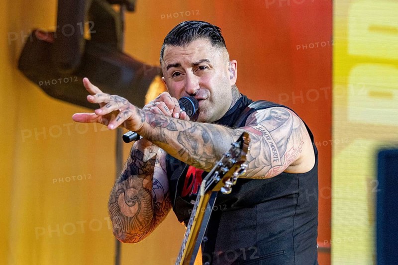 Sammy Amara, singer of the BROILERS at the Open Airs 2026 at Auestadion Kassel on 18.07.2026