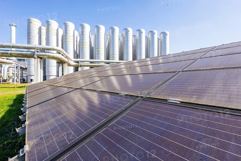 Innovationskraftwerk Dresden-Reick Hot Water Storage and Solar Field, Dresden, Saxony, Germany