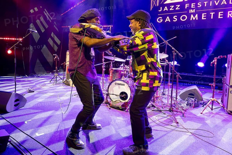 Victor and Reggie Wooten, USA, Wooten Brothers, live 25.07.2026, ZigZag Jazz Festival, Gasometer, Berlin, Germany < english> Victor and Reggie Wooten, Brothers, live, July 25, 2026, ZigZag Jazz Festival, Gasometer, Berlin, Germany