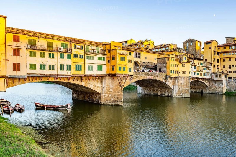 Ponte Vecchio bridge over Arno River at sunset, Florence, Tuscany, Italy