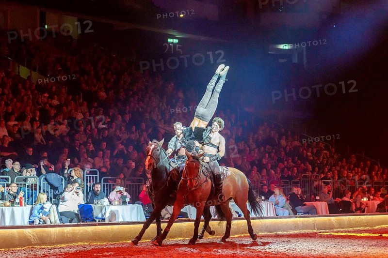 Cavalluna, horse show on Gateway to the Otherworld tour in Berlin's Uber Arena on 17.01.2026