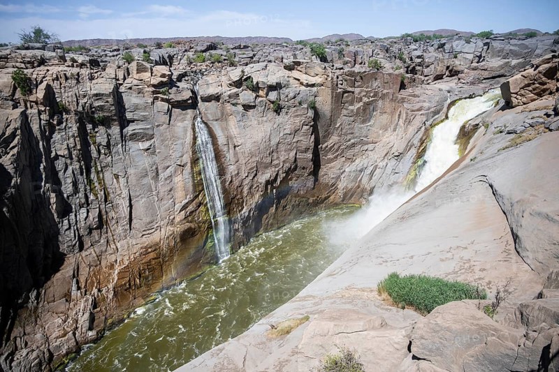 Dumping at the Orange River Waterfall, Augrabies Falls National Park, North Cape, South Africa