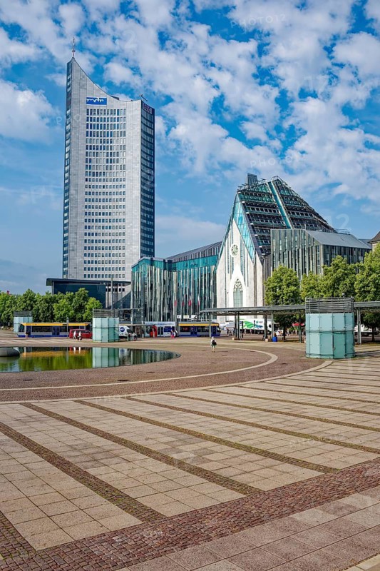 Morning atmosphere, Leipzig Augustusplatz with city skyscraper and university, reflection, water reflection, Leipzig, Saxony, Germany