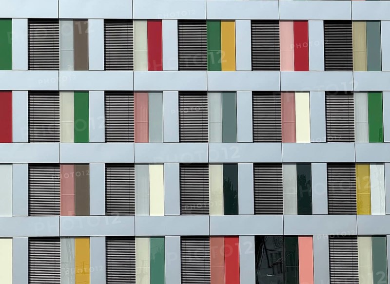 Luisenblock West Parliament Building in Berlin. Architecture, façade. Timber modular office building for the German Bundestag. Timber construction. Since February 2022, the new office building has been completed and houses parliamentarians from the SPD, CDU/CSU and Alliance 90/Die Grünen. Architecture firm: Sauerbruch Hutton