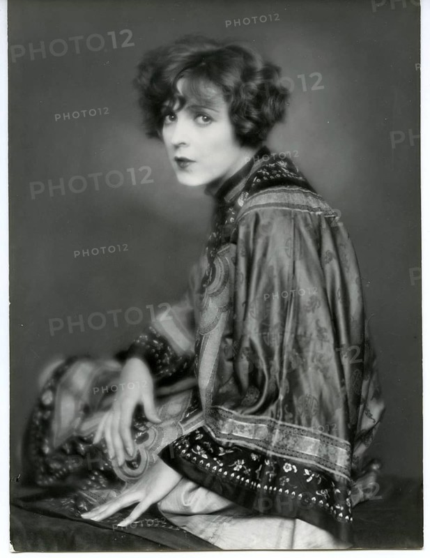 Marietta Miller, actress, 1894-1929, twenties, film, film actress, nostalgic portrait of a woman in vintage clothing in the style of the 1920s, Berlin, around 1928, Martin Badekow