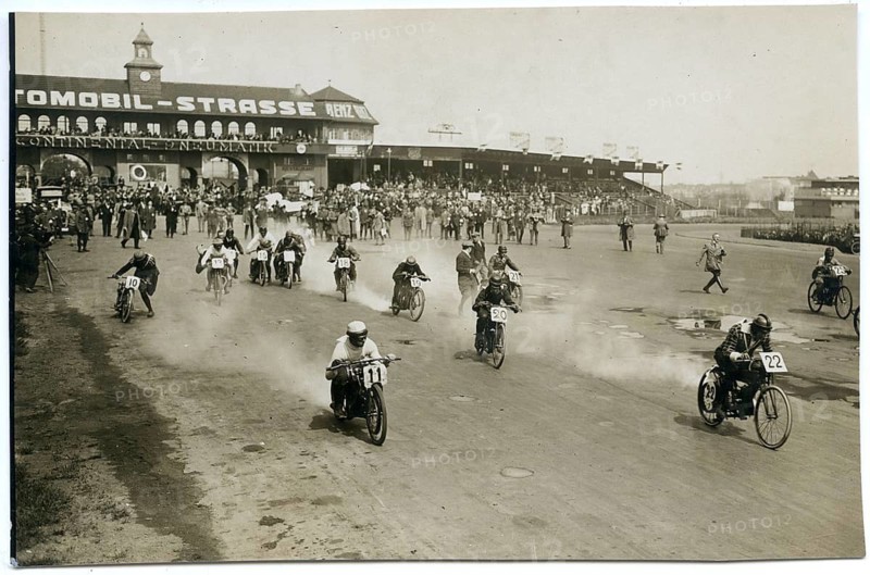 Motorcycle race, Berlin, Avus, old start building, automobile road, motorcyclists race across a racetrack while spectators watch in amazement, Gerhard Riebicke, around 1930