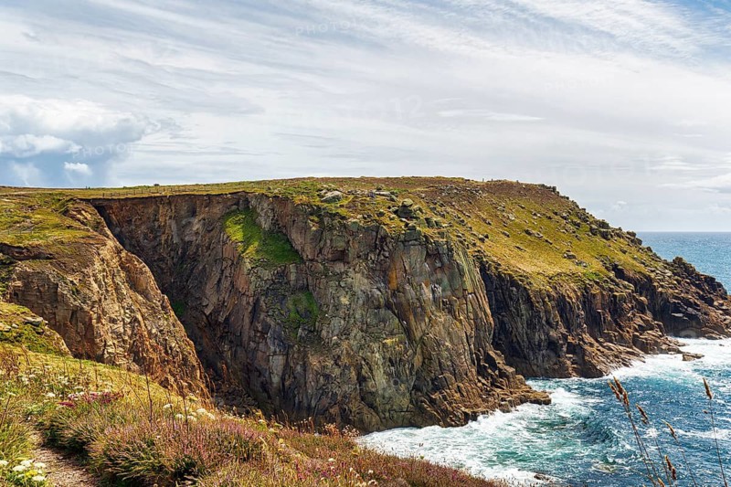 Dramatic cliffs, coastline, cliffs, coastal footpath, South West Coast Path, West Penwith Coast, Land's End, Penzance, Penwith Peninsula, Cornwall, England, Great Britain
