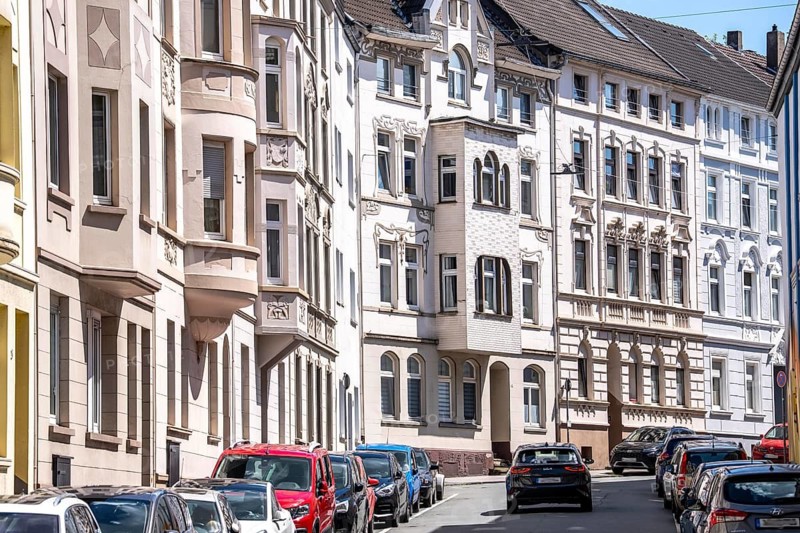Façades of older, well-preserved, well-maintained residential buildings, partly Art Nouveau, Gründerzeit houses, built around 1900, multi-family buildings, with oriels, façade decoration, in Wuppertal-Vohwinkel, Germany
