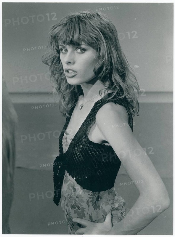 Uschi Obermaier, actress, model, community leader, born 1946, Commune 1, Munich, 68 movement, sexual revolution, Rainer Langhans, Amon Düül, Rote Sonne, modern portrait of woman in black and white style. Timeless with 70s hairstyle and clothing, Walter Fischer, around 1970