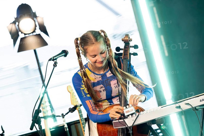 Maddie Ashman, musician, avant-garde, pop, live, 26.07.2026, ZigZag Jazz Festival, Gasometer, Sky Lounge, Berlin, Germany < english> Maddie Ashman, musician, avant-garde, pop, live, July 26, 2026, ZigZag Jazz Festival, Gasometer, Sky Lounge, Berlin, Germany