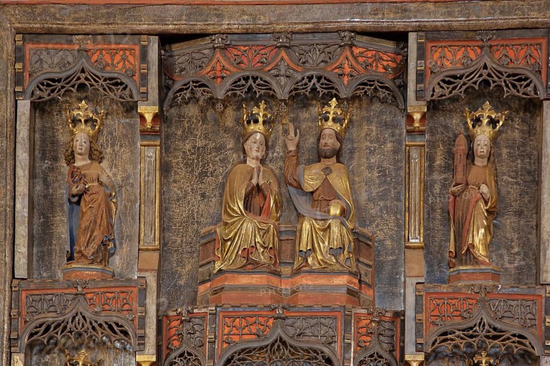 Late Gothic high altar built in 1476, coronation of Mary and Jesus as king, crown, winged altar, triptych, interior view, handicrafts, wood carvings, detail, St. Marien, monastery church, Lehnin Abbey, Havelland, Brandenburg, Germany