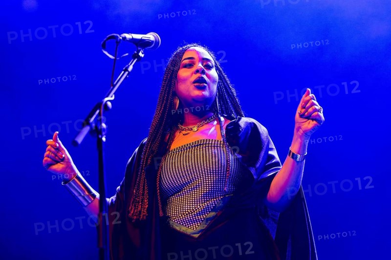 Sulafa Elyasm, singer, oud player, Sudan, live, 30.04.2026, Huxleys Neue Welt, Berlin, Germany, exclusive German concert, sold out, support Tinariven < english> Sulafa Elyasm, singer, oud player, April 30, 2026, German exclusive concert, sold out, supporting Tinariven