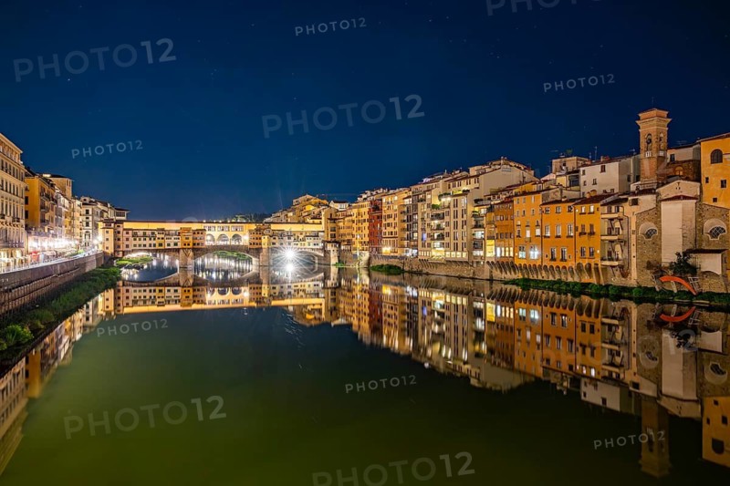 Ponte Vecchio bridge over Arno River at sunset, Florence, Tuscany, Italy