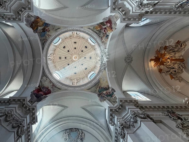 St. Salvator Cathedral in Fulda, officially High Cathedral in Fulda, view of the cathedral dome with sunshine through incense, Baroque quarter, Fulda, East Hesse, Hesse, Germany