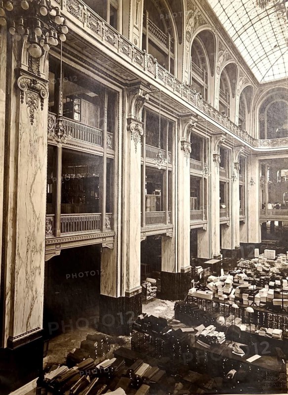 Tietz department store, large interior of a department store with tall columns and numerous inventory, architecture, Wilhelm Cremer, Arthur Wolffenstein, Alexanderplatz, around 1910, Emil Leitner