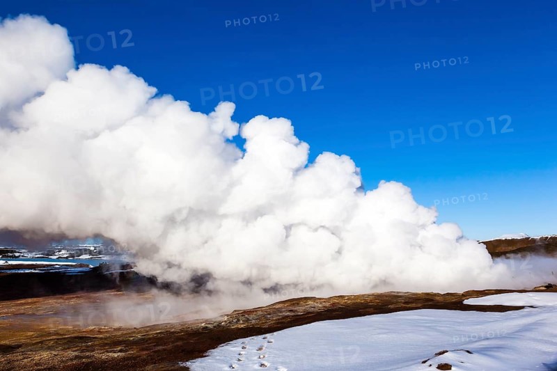 Gunnunver, geothermal springs, water vapor, hot springs, volcanism, Reykjanes Peninsula, Iceland