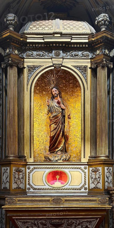 Sacred artwork in the Igreja da Santíssima Trindade, Church of the Holy Trinity, Porto, Portugal